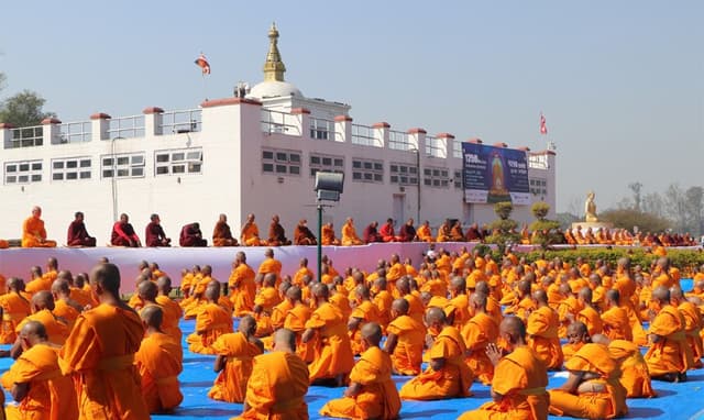 लुम्बिनी भ्रमण